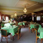 Golden Walls Hotel 