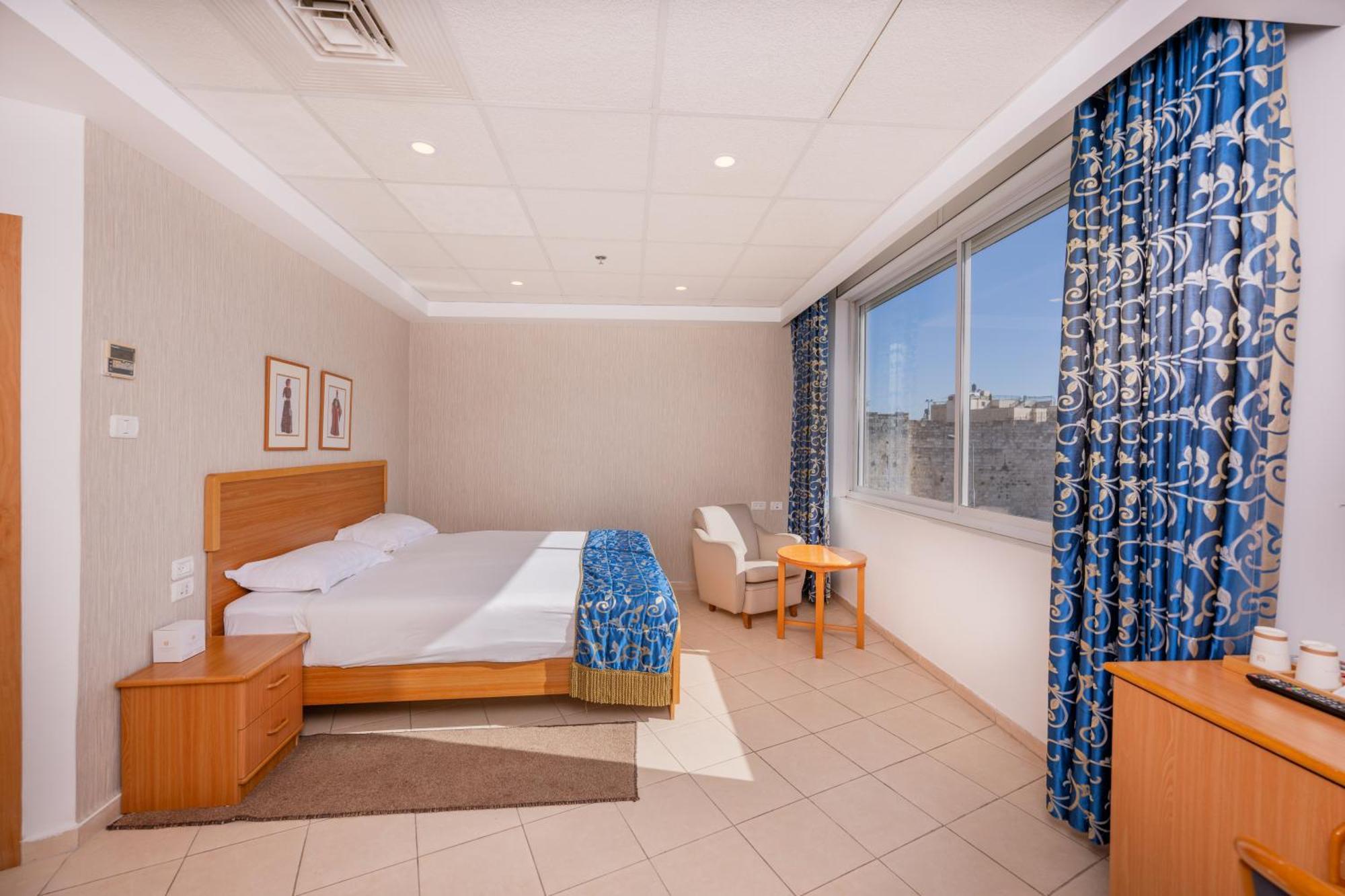 Golden Walls Hotel